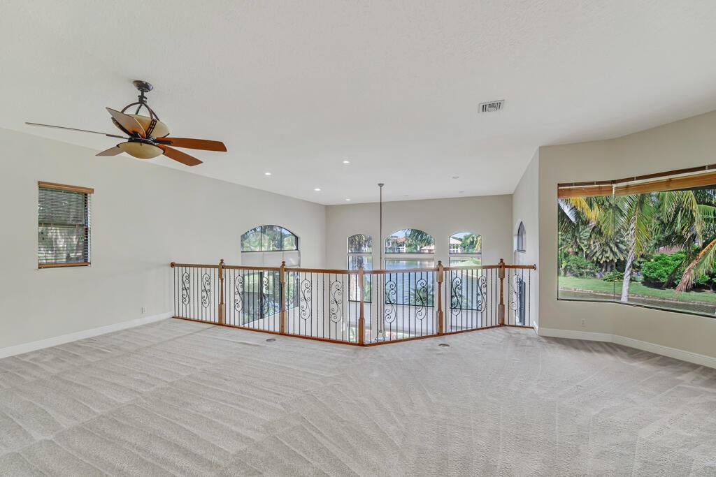 VERSAILLES - Residential Lease