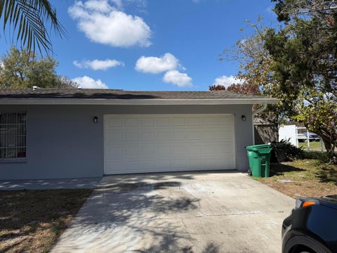 Tiny photo for 844 SE Festivo Court, Port Saint Lucie, FL 34983 (MLS # B26088600)