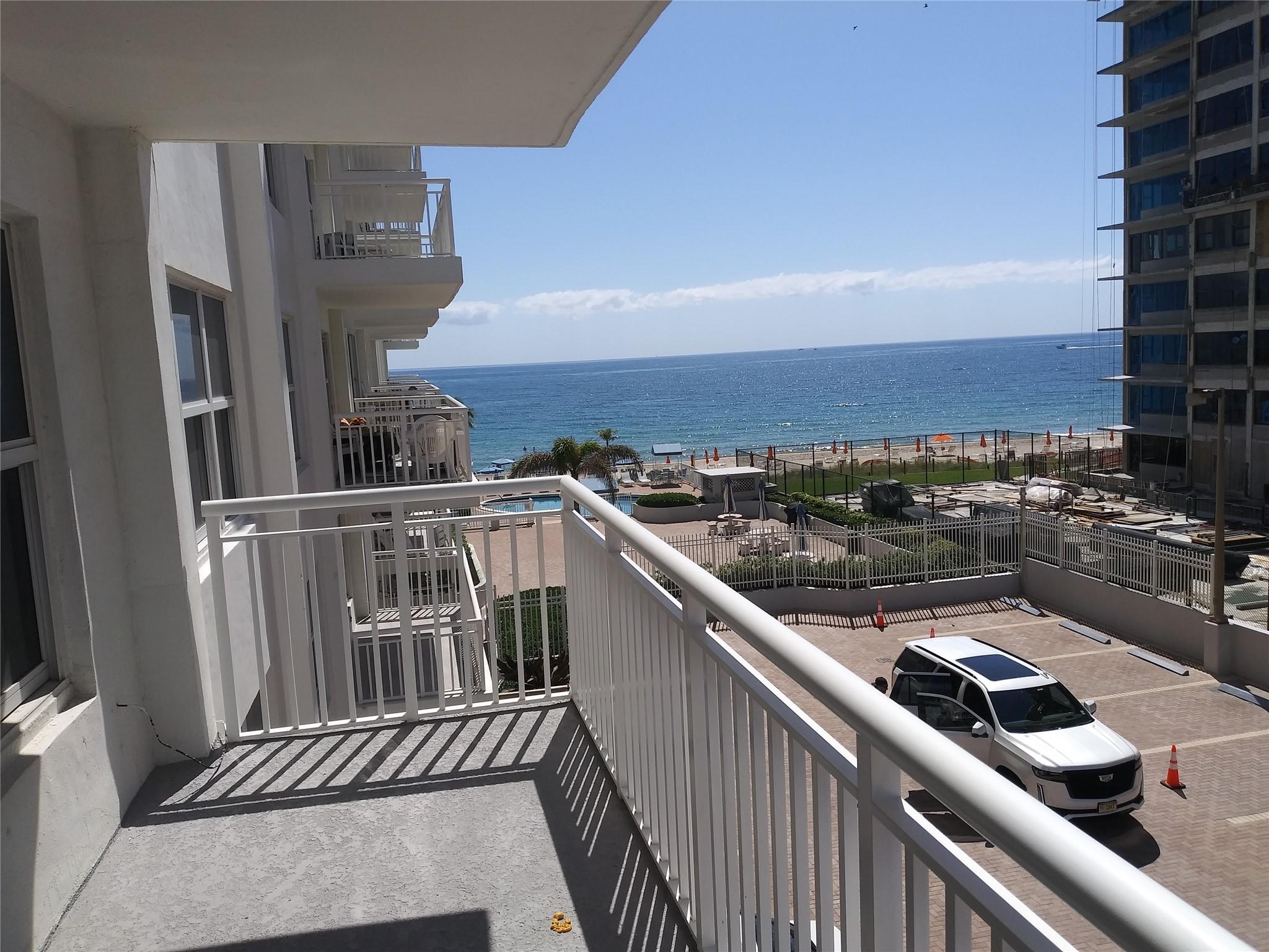 3850 Galt Ocean Drive 305