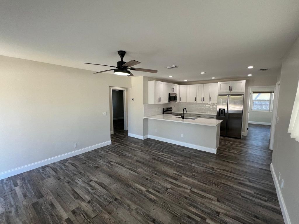 Photo of 1625 N M Street, Lake Worth Beach, FL 33460 (MLS # R11151342)