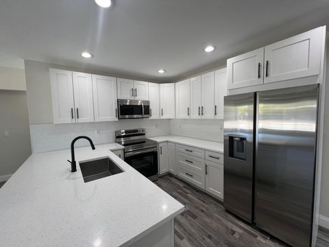 1625 N M Street Lake Worth Beach FL 33460