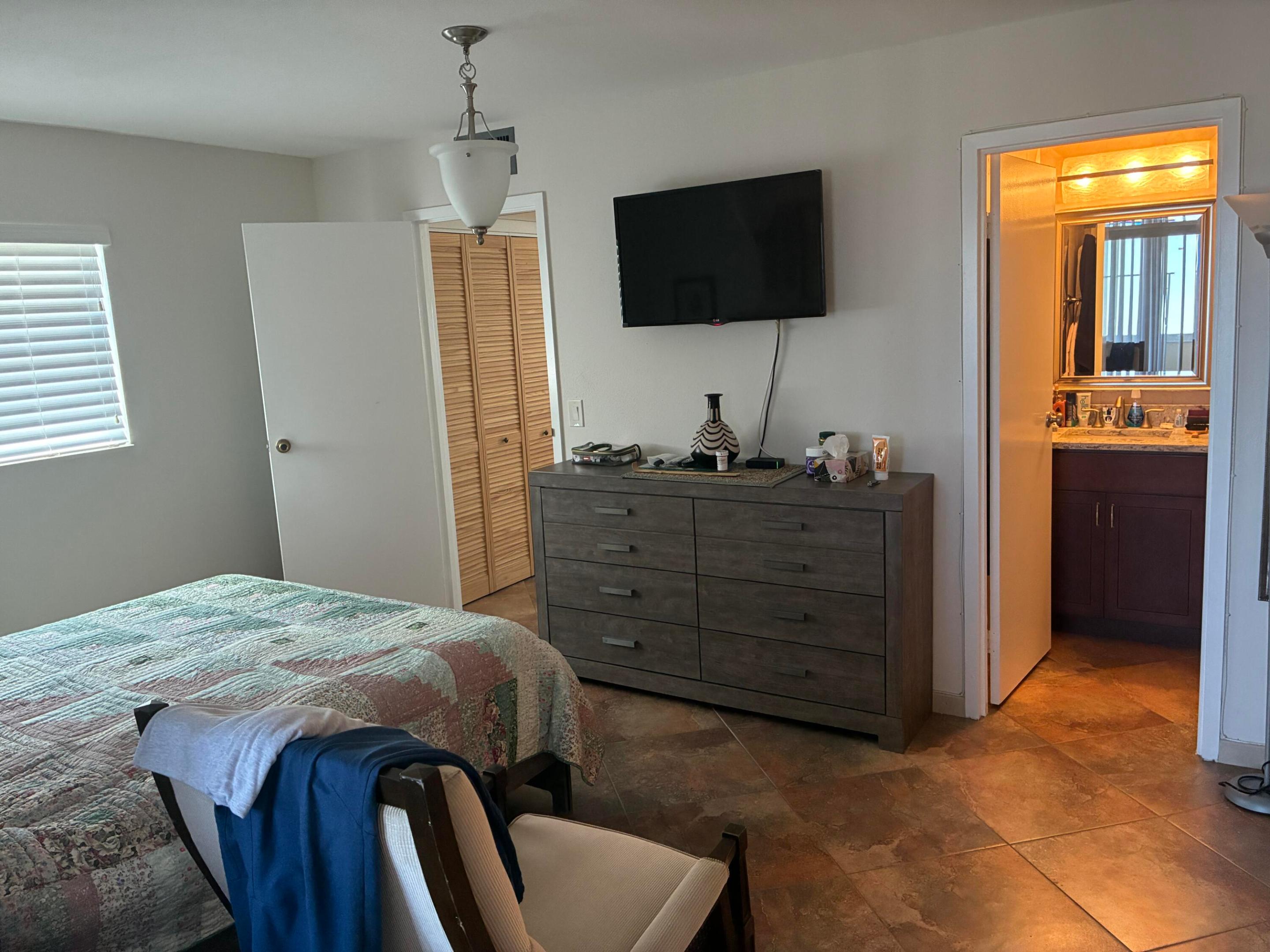KINGS POINT - Residential