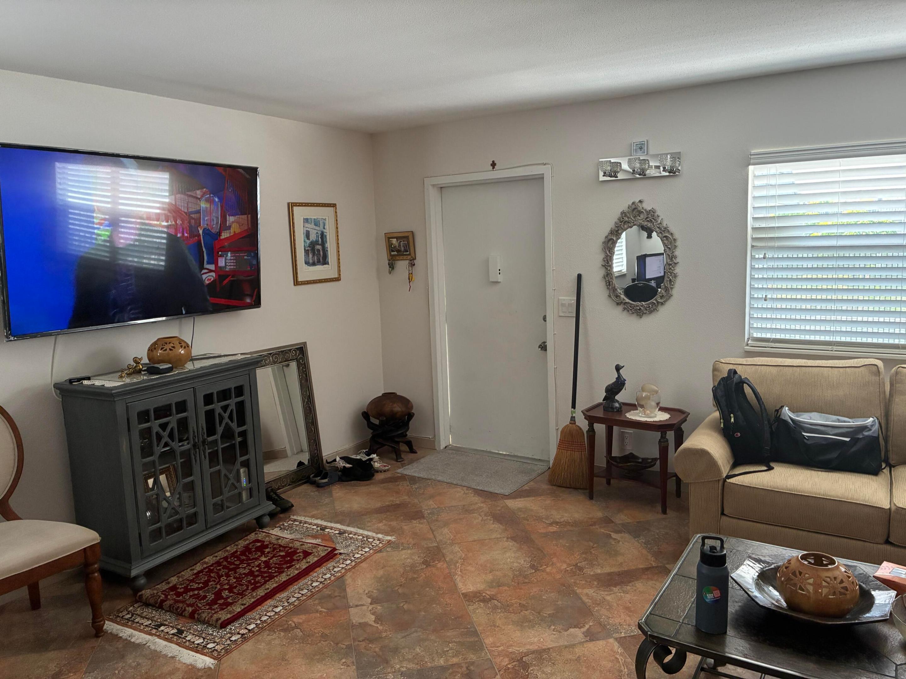 KINGS POINT - Residential
