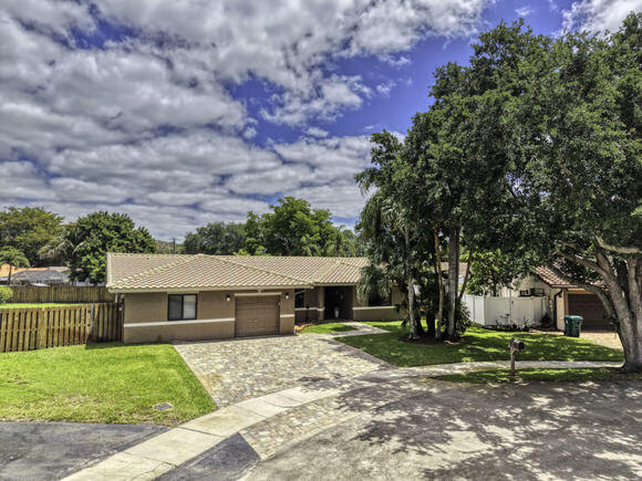 5540 SW 113th Avenue