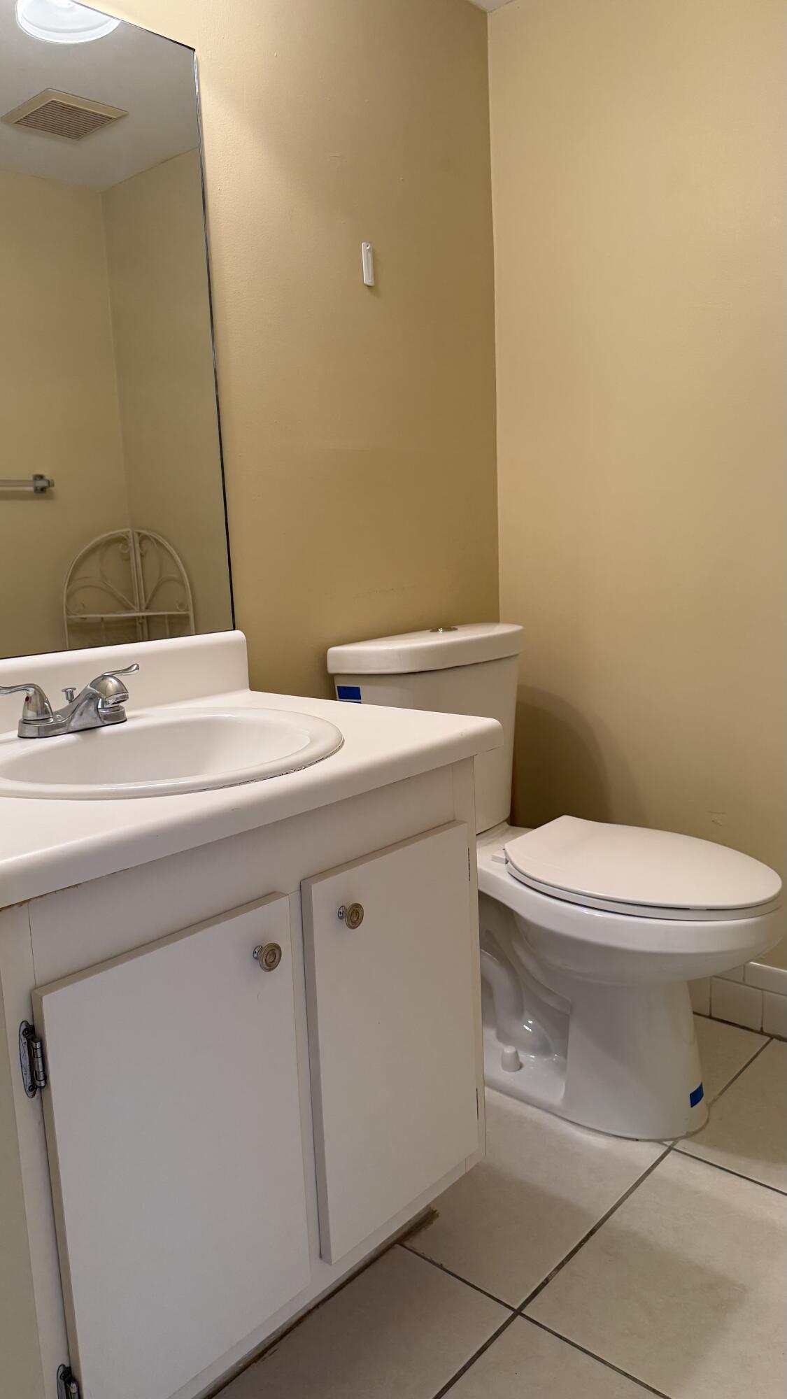 NEW HAMPTON AT CENTURY VILLAGE - Residential Lease