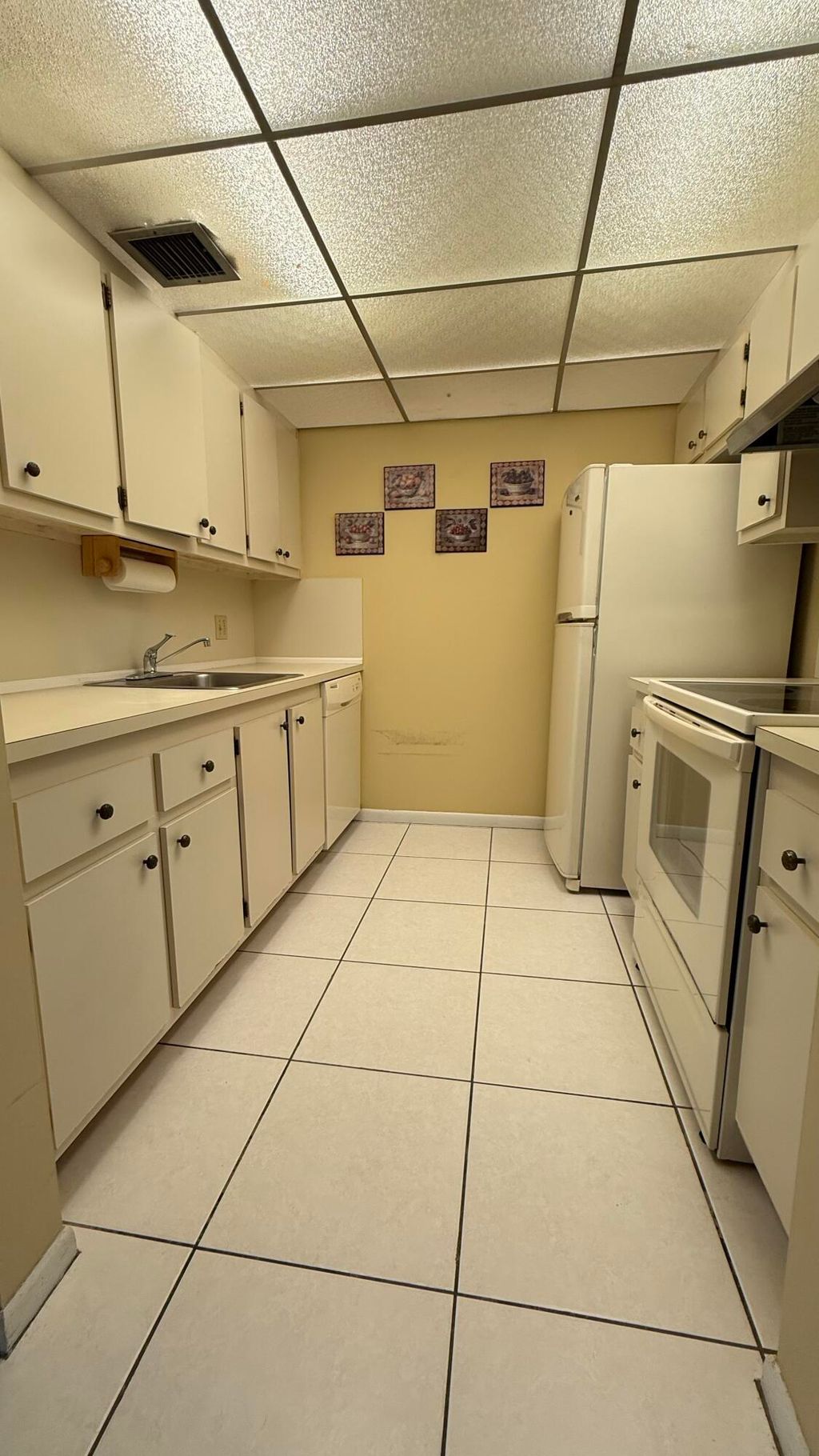 Photo of 400 SW 134th Way #411f, Pembroke Pines, FL 33027 (MLS # B26006995)