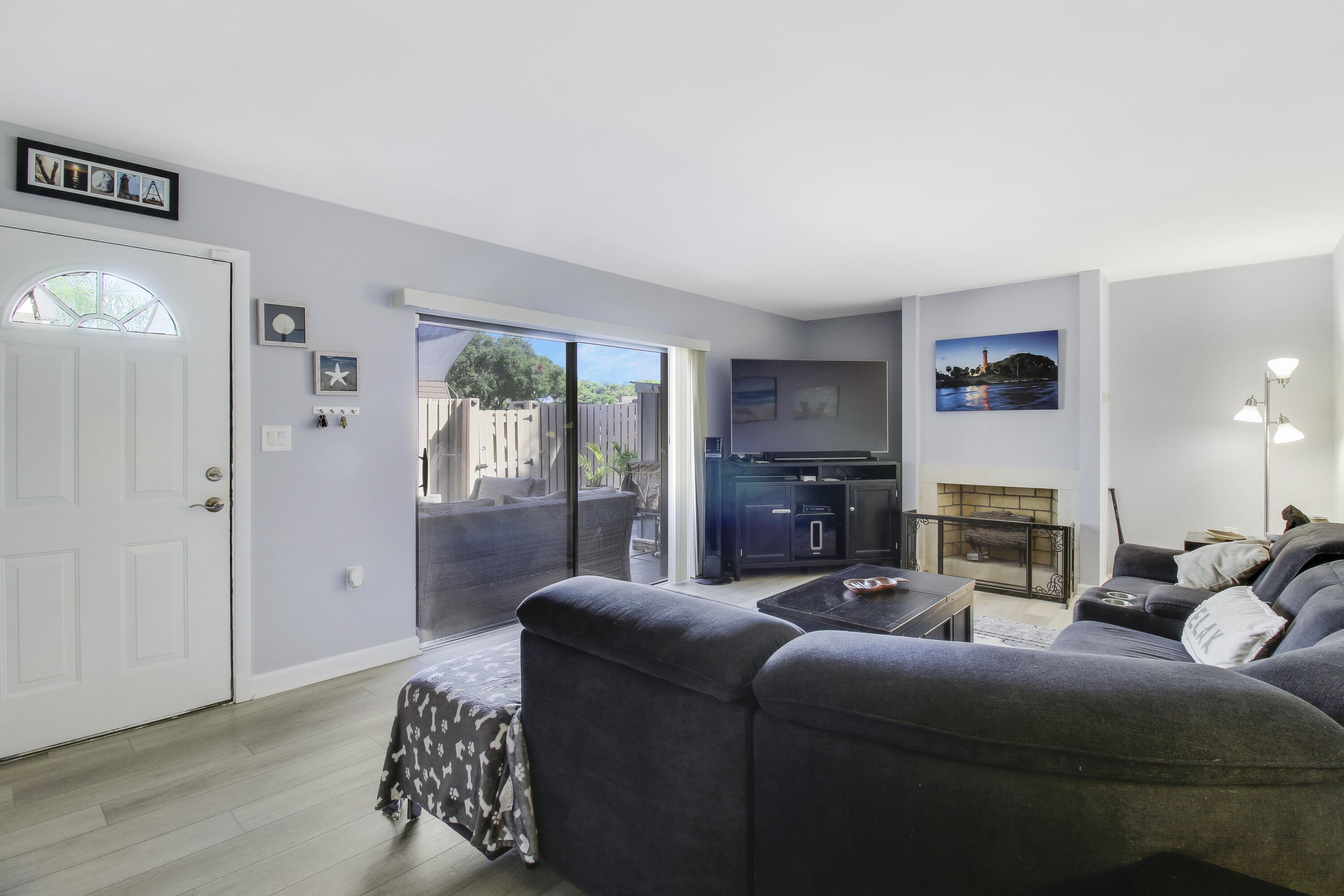 SANDALWOOD ESTATES - Residential Lease