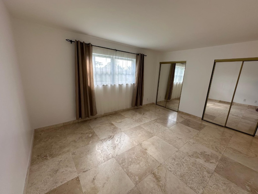 Meadowbrook Condo Apts Bl - Residential Lease