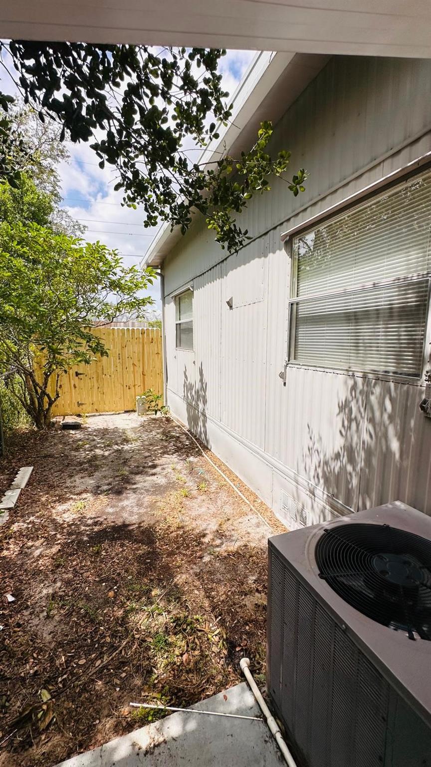 2031.10 - SEBRING MANOR - Residential