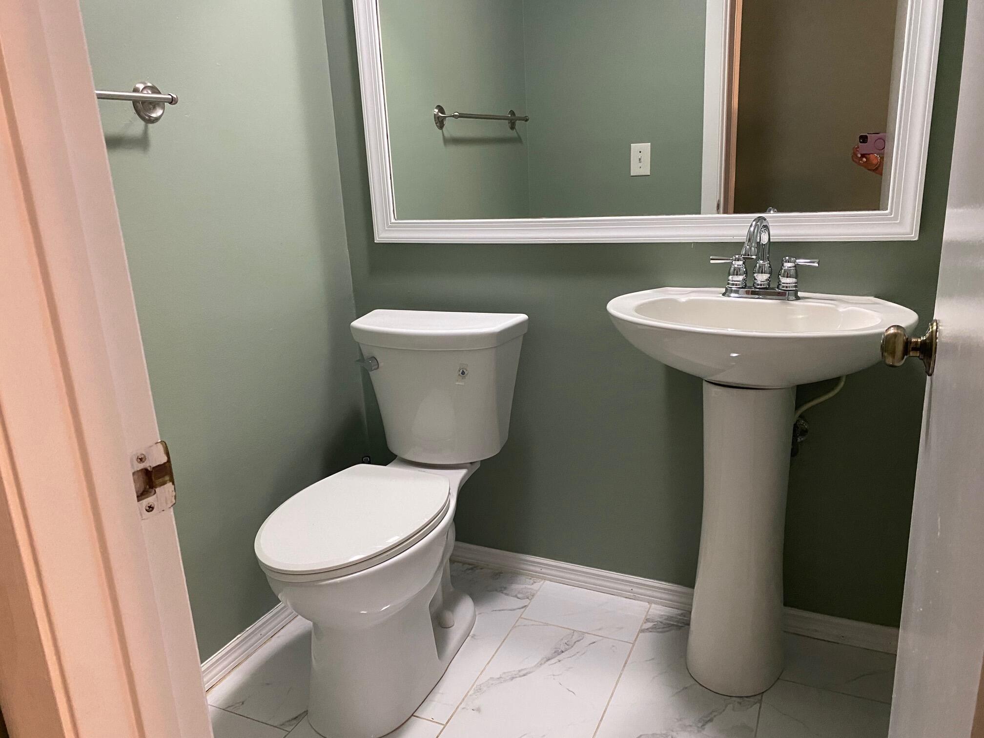 FOREST LAKES - Residential Lease