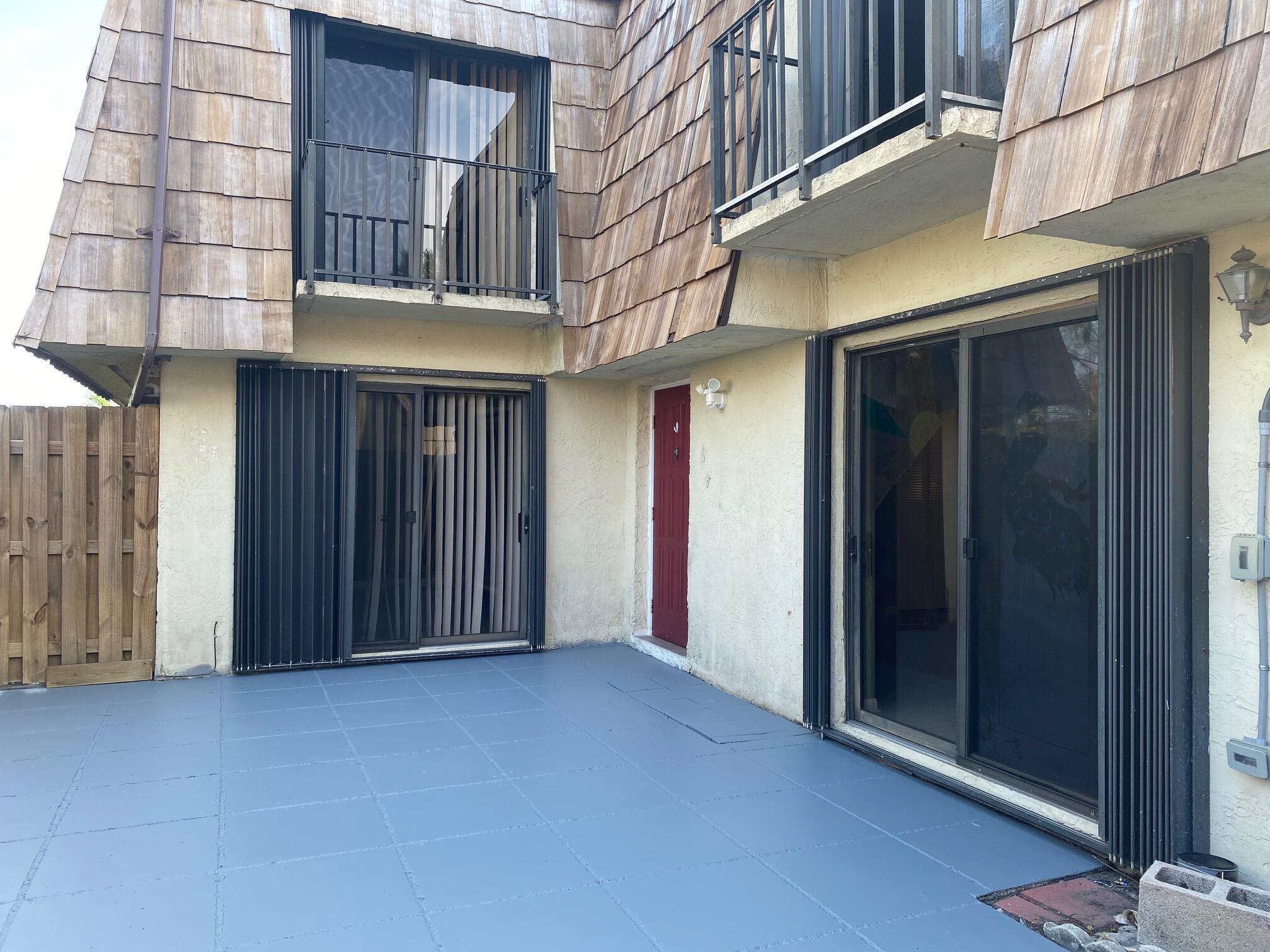 FOREST LAKES - Residential Lease