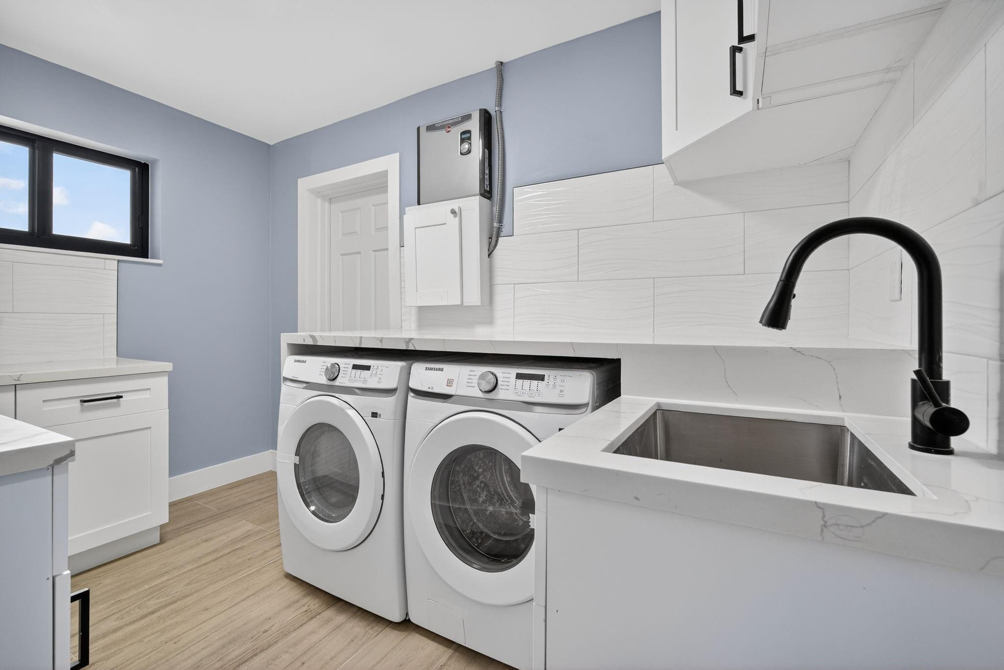 Hollywood Hills Amd 6-31 - Residential