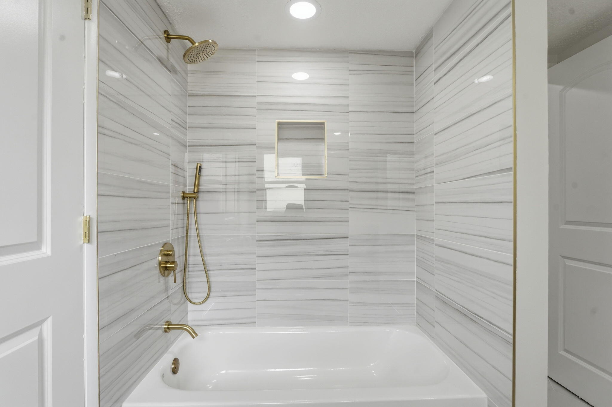 LUCERNE HOMES EAST 3 - Residential