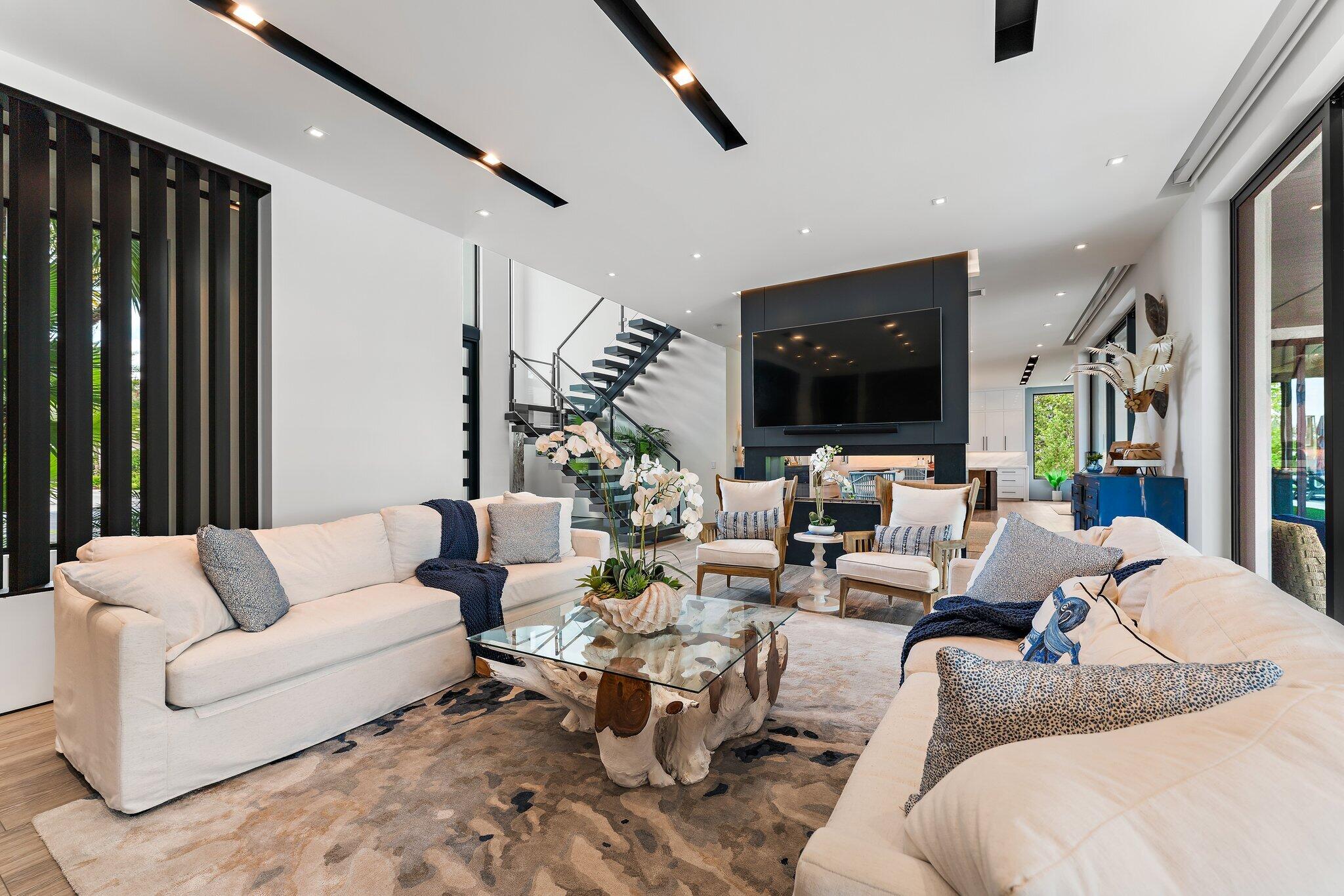 JUPITER RIVER ESTATES - Residential