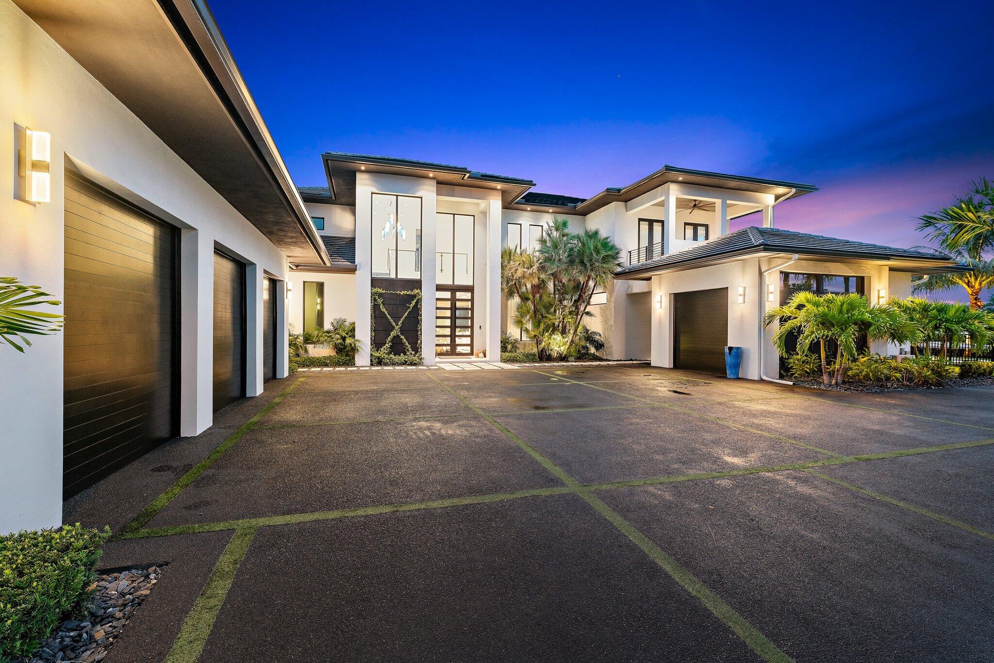 18941 SE Reach Island Lane