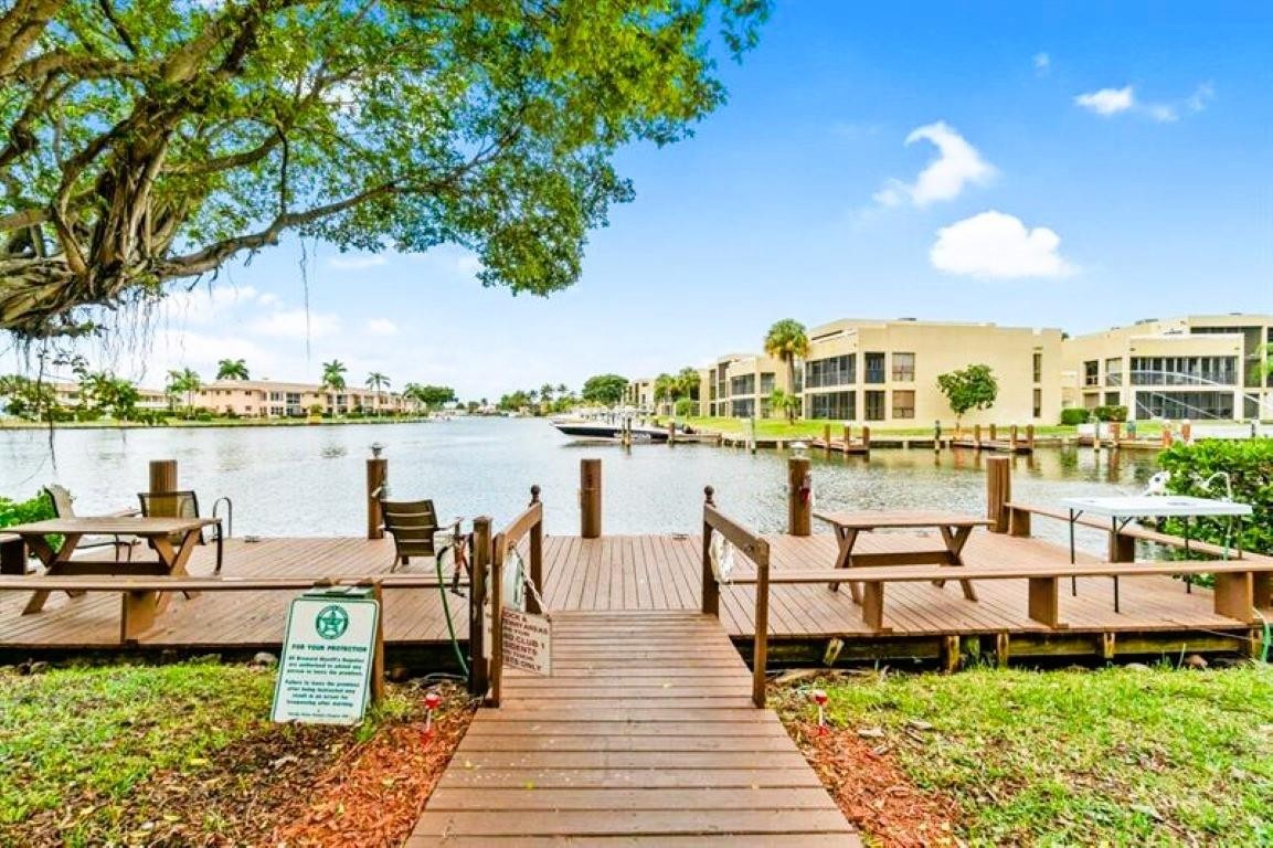 Island Club - Residential