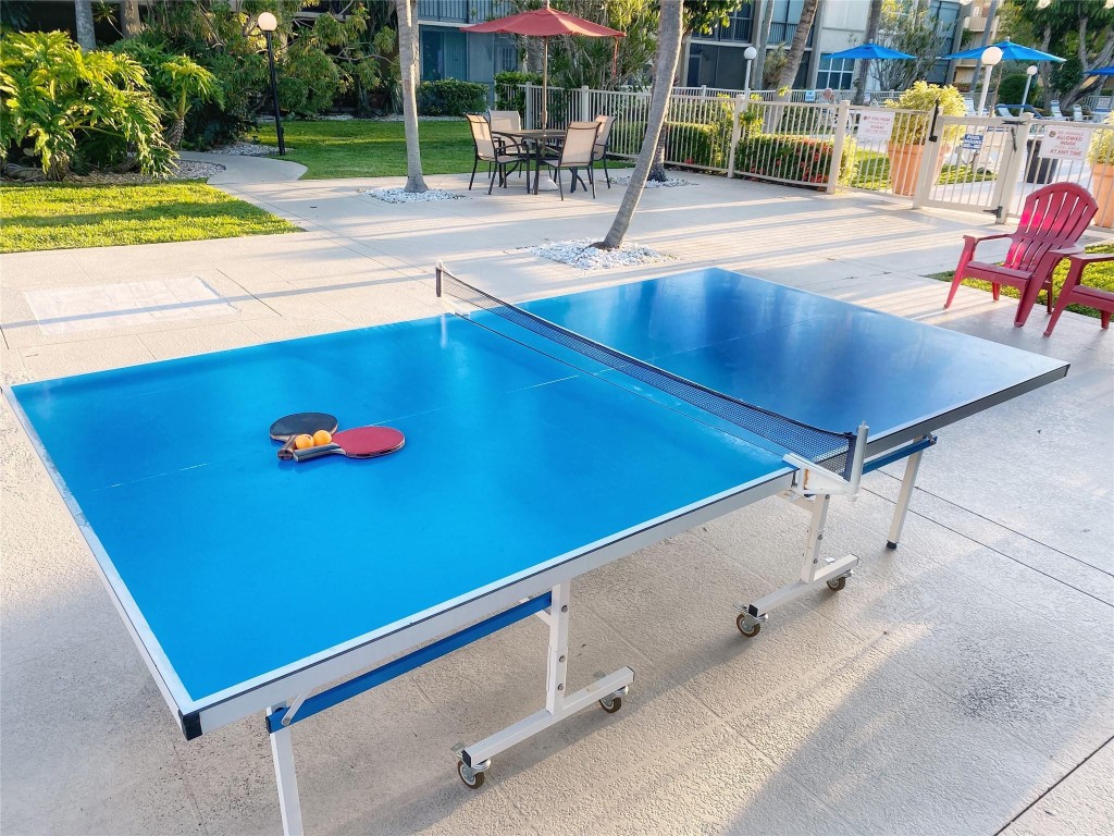 Island Club - Residential