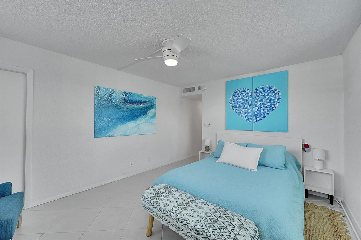 Island Club - Residential