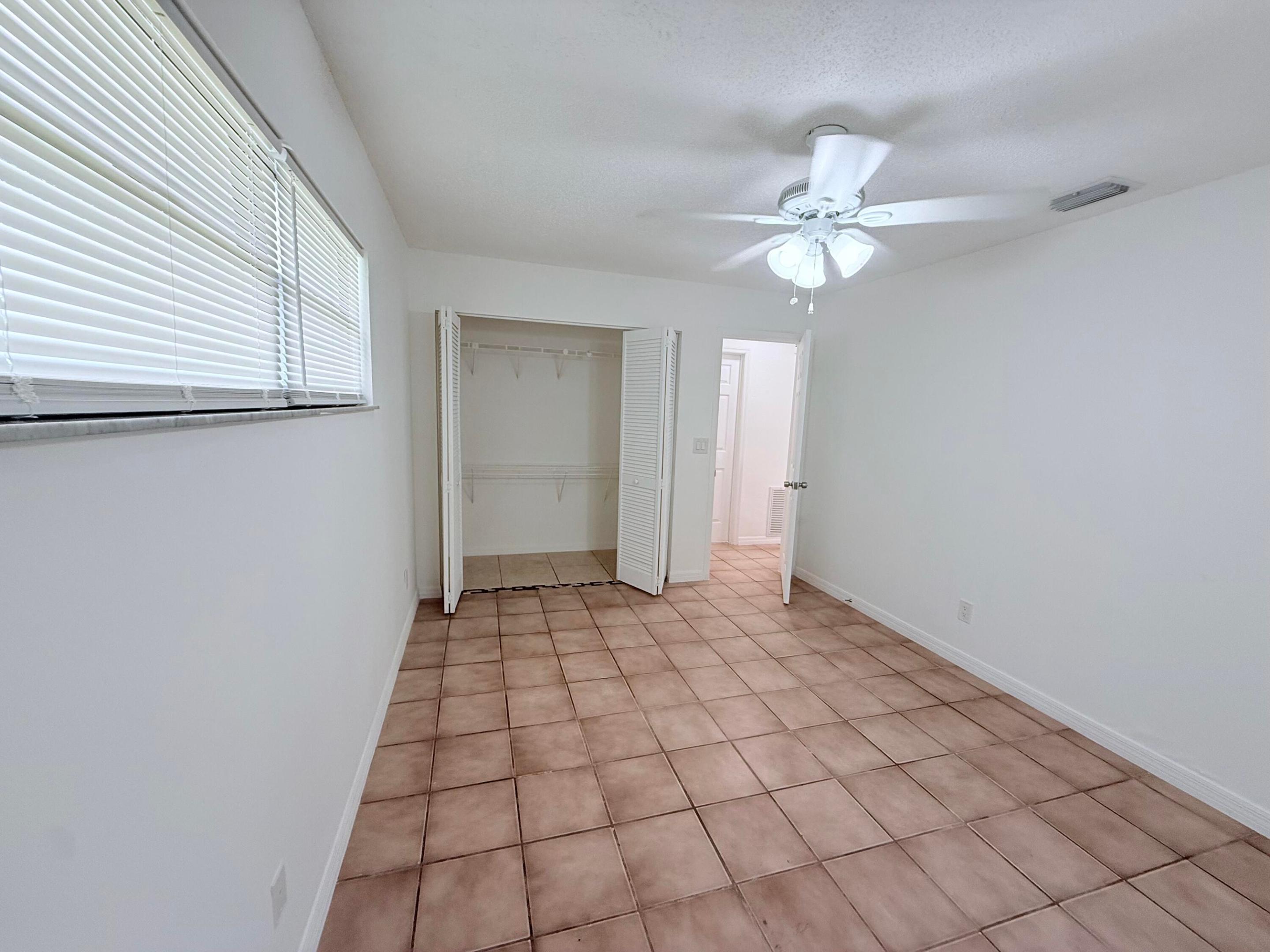 PARADISE PARK UNIT NO 2 - Residential