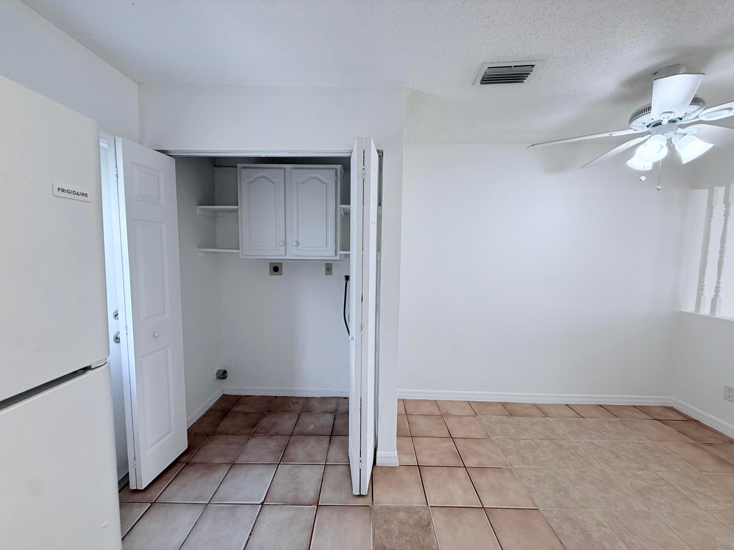 PARADISE PARK UNIT NO 2 - Residential