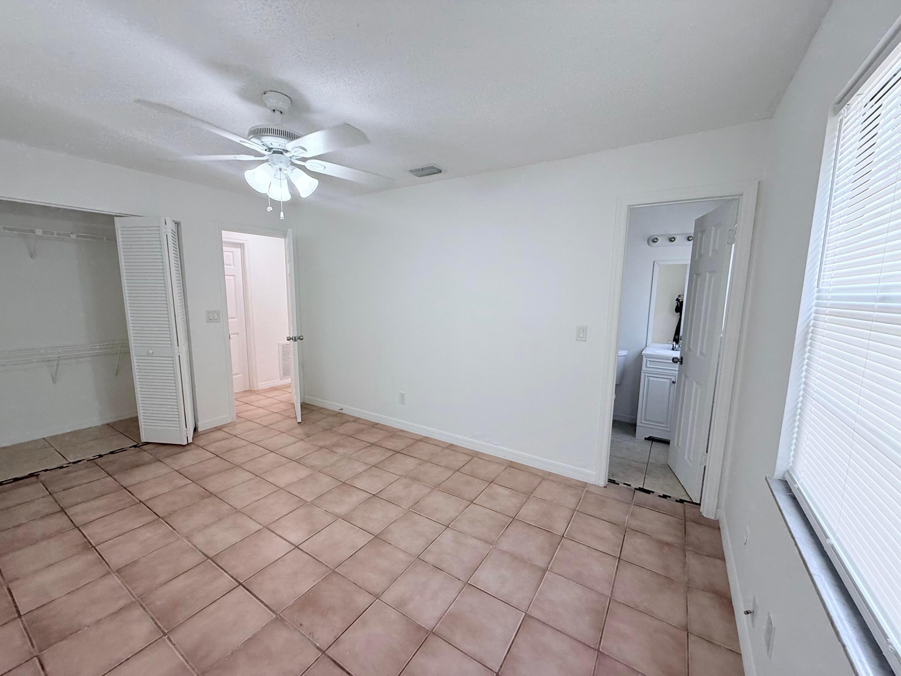 PARADISE PARK UNIT NO 2 - Residential
