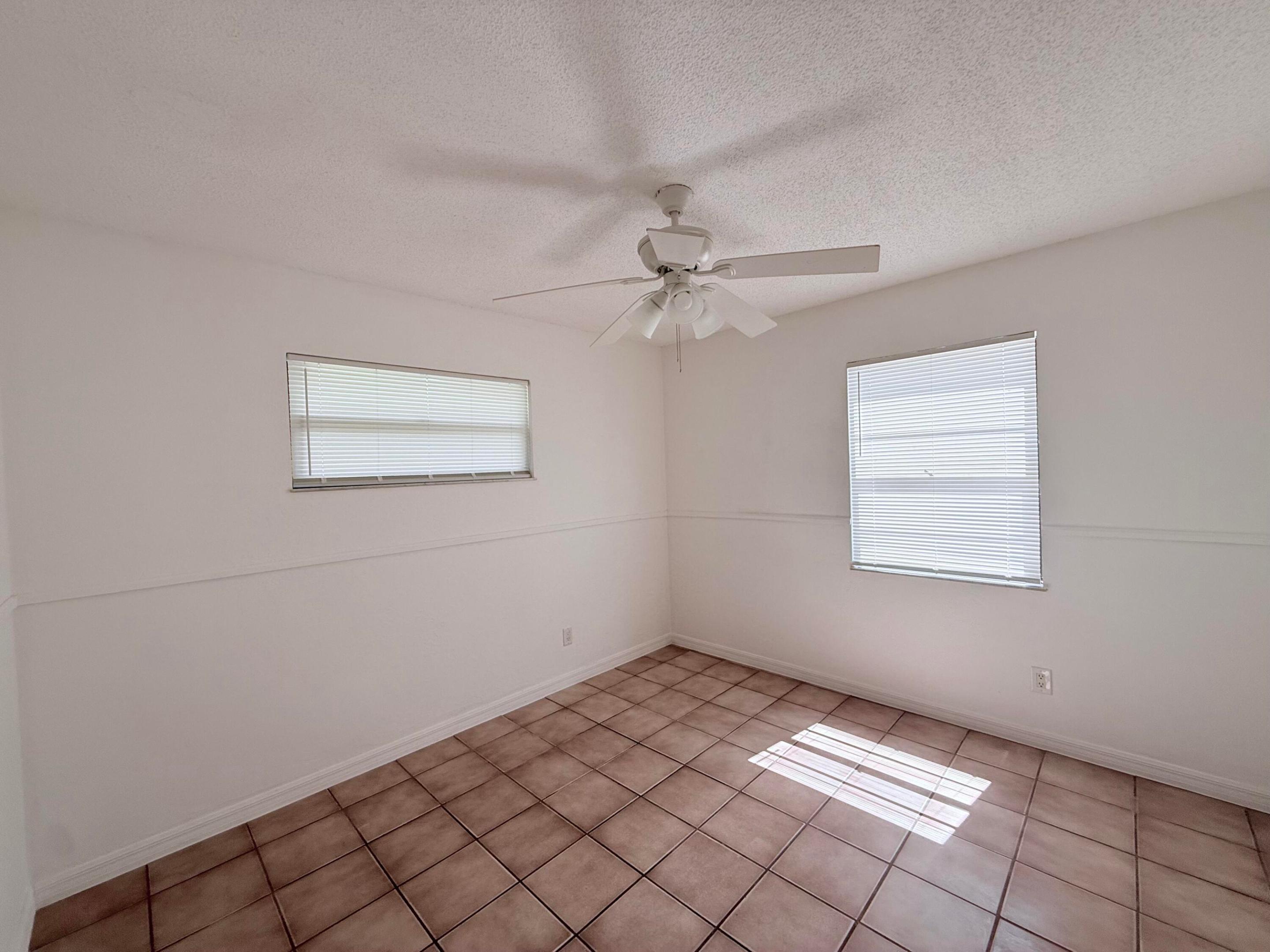 PARADISE PARK UNIT NO 2 - Residential