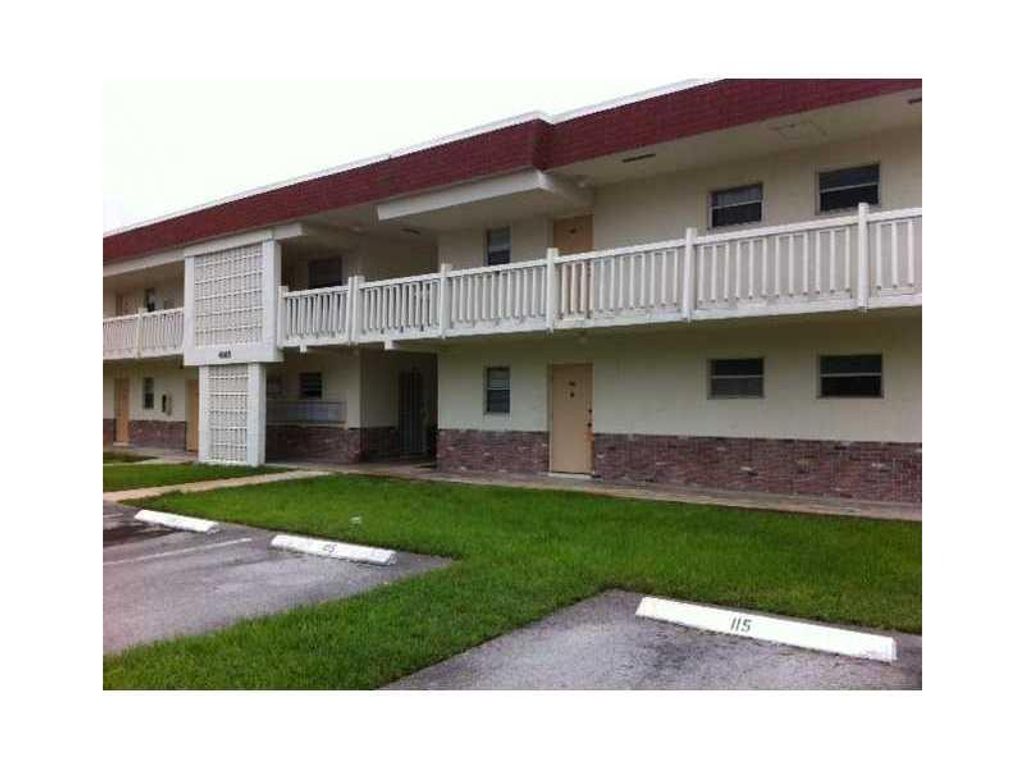 Photo of 4165 SW 67th Avenue #107b, Davie, FL 33314 (MLS # B26030580)