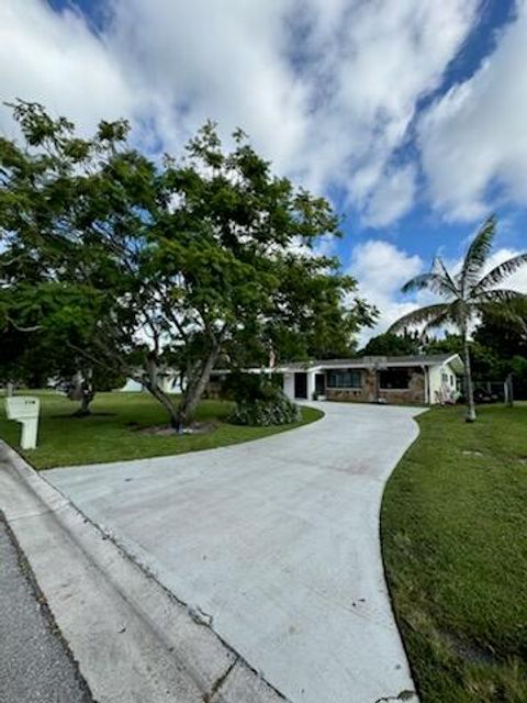 A home in Royal Palm Beach