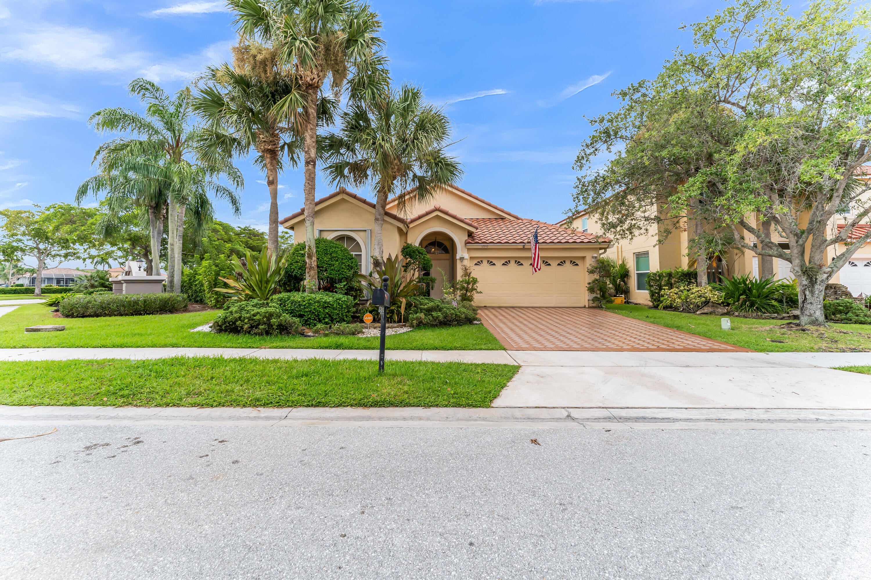 12910 Clifton