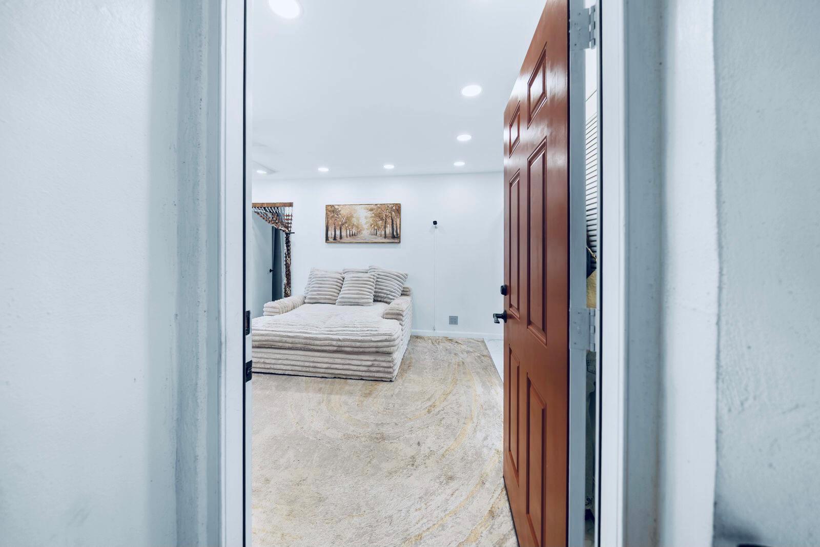 GOLDEN LAKES VILLAGE CONDO 1 THRU 13-A - Residential