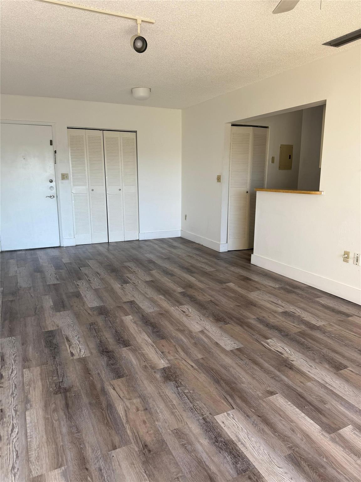 West Gardens Village Cond - Residential Lease