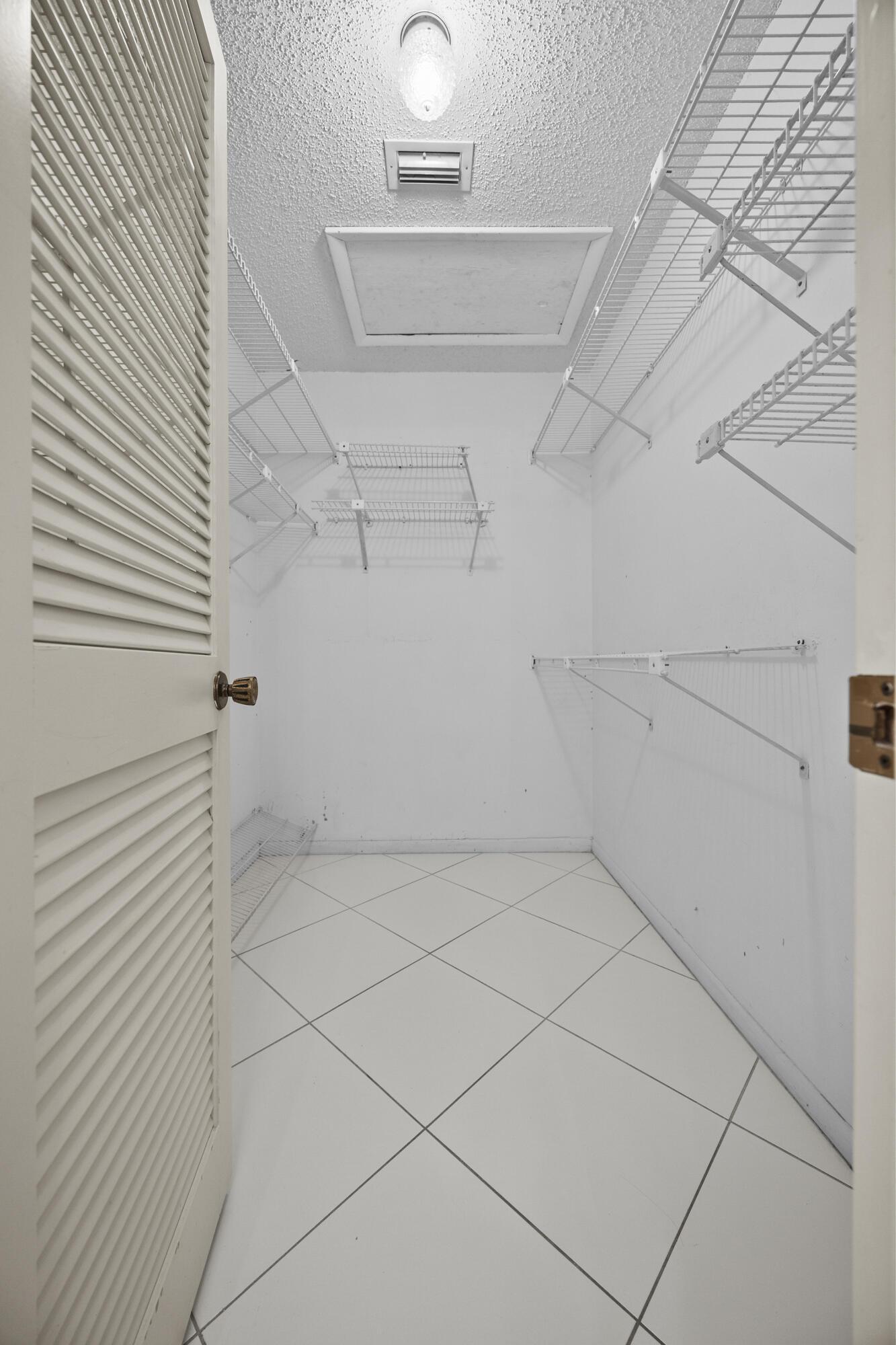 PALM GREENS AT VILLA DEL RAY CONDO I - Residential