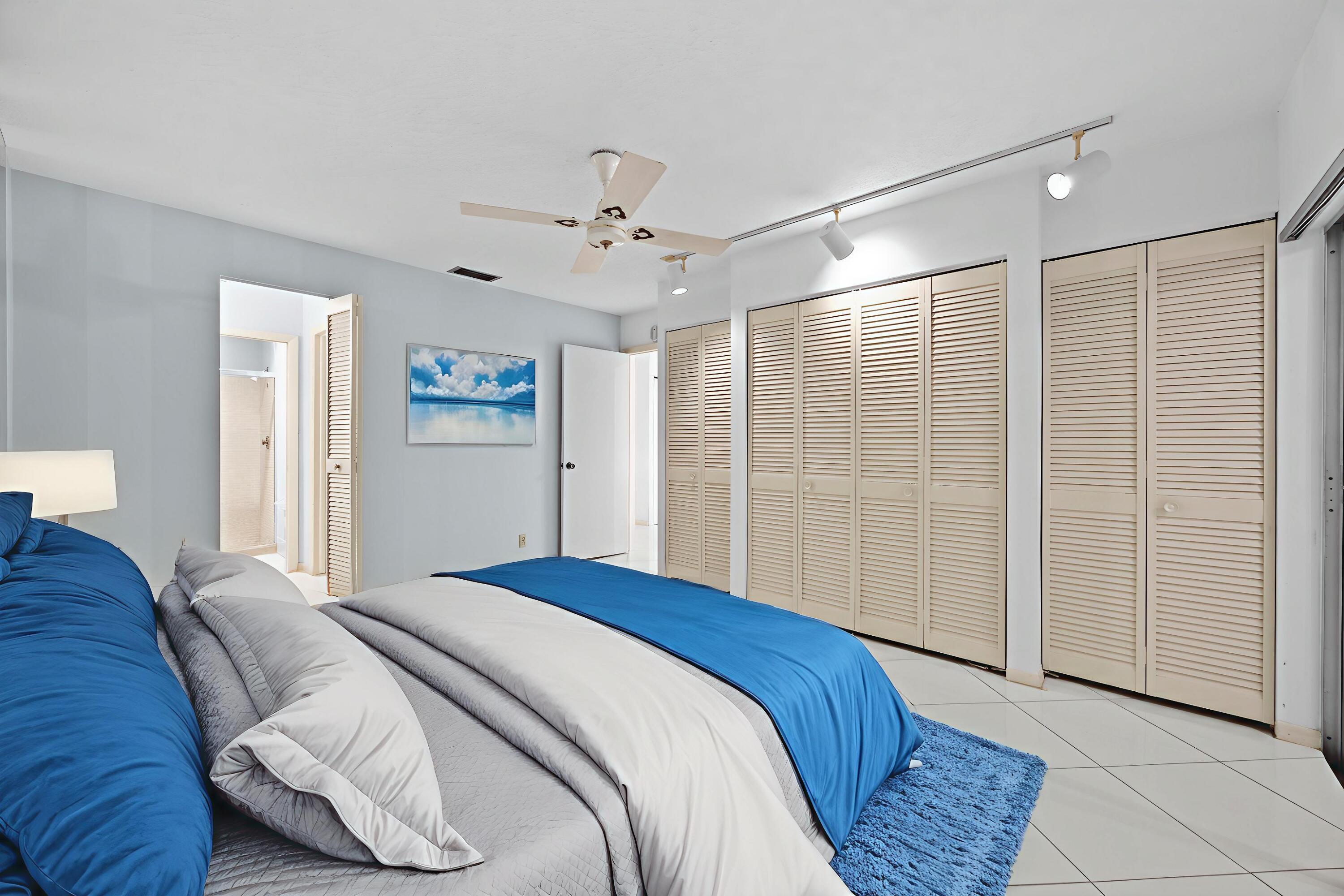 PALM GREENS AT VILLA DEL RAY CONDO I - Residential