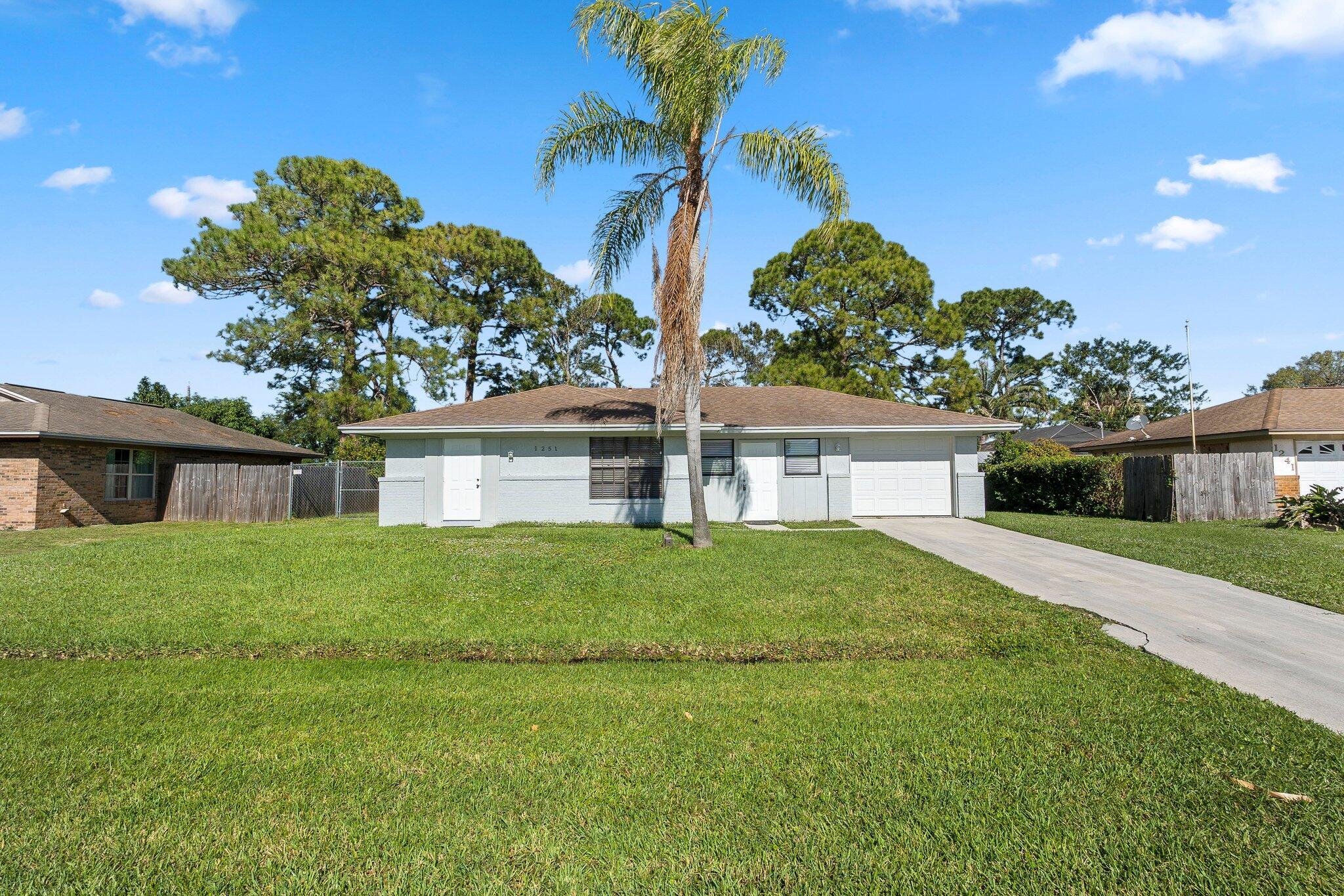 1251 SW Sudder Avenue, Port St Lucie, FL, 34953/$335,000 2 1251 SW Sudder Avenue