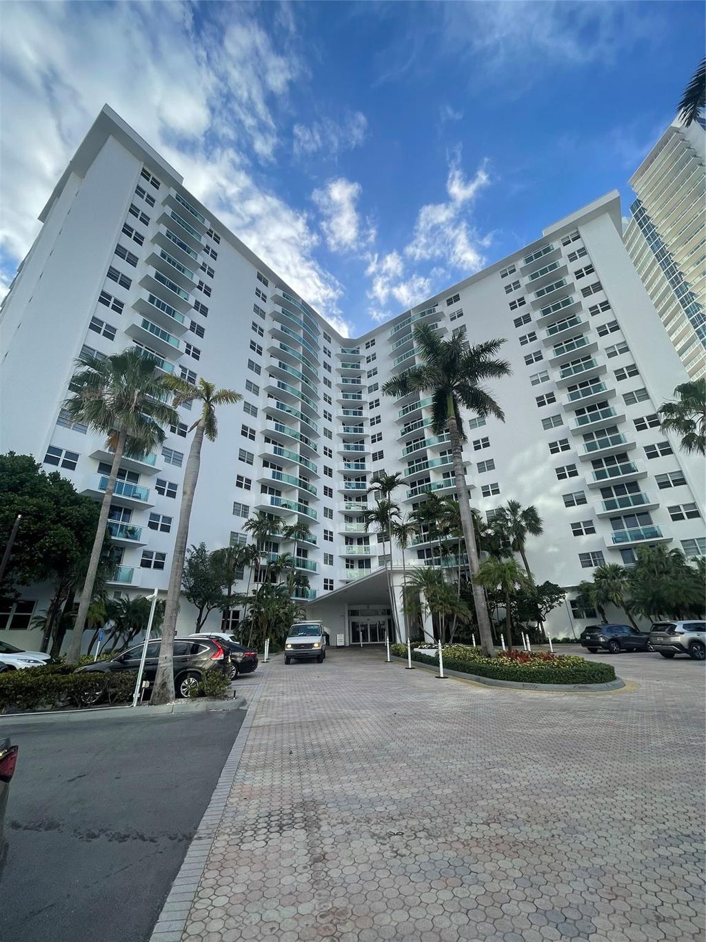 Photo of 3001 S Ocean Drive #1049, Hollywood, FL 33019 (MLS # F10433519)