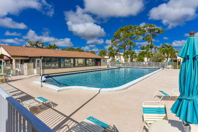 PINE RIDGE III - Residential