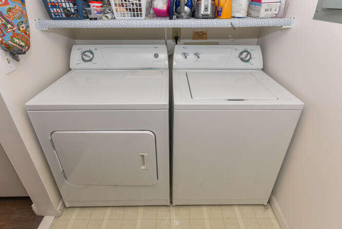 PINE RIDGE III - Residential