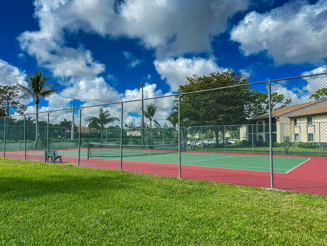 PINE RIDGE III - Residential