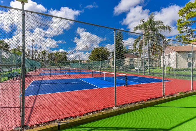 PINE RIDGE III - Residential