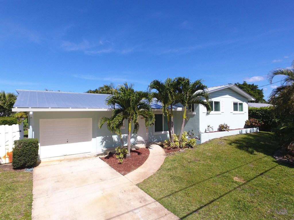 Photo of 743 Ibis Way, North Palm Beach, FL 33408 (MLS # R10963539)