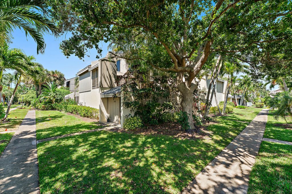 Photo of 1605 S Us Highway 1 #Sl 6e, Jupiter, FL 33477 (MLS # R11025708)