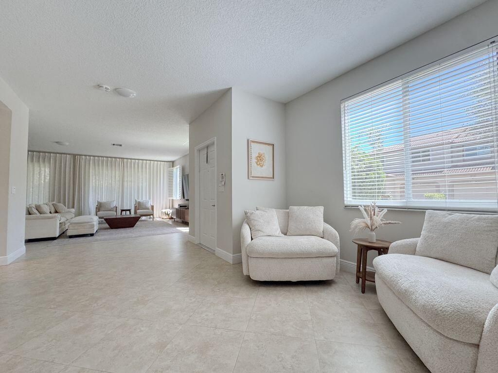 Photo of 6819 Via Regina, Boca Raton, FL 33433 (MLS # R11117418)