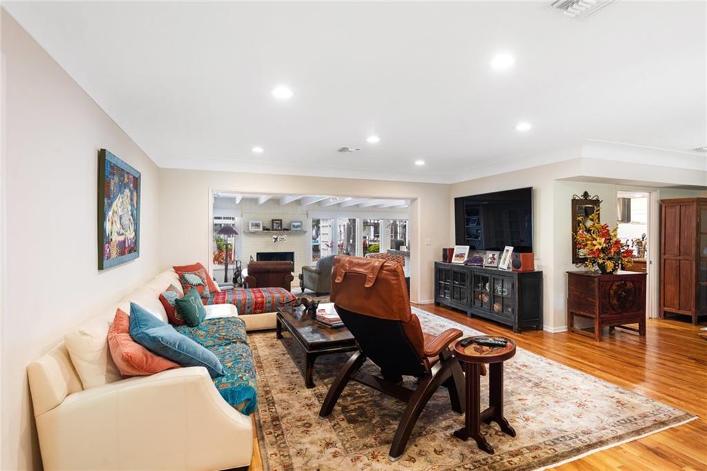 LAS OLAS ISLES - Residential