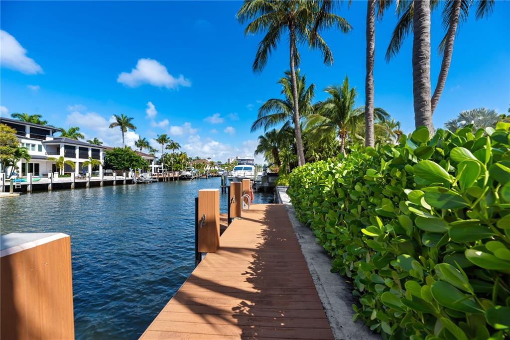 LAS OLAS ISLES - Residential