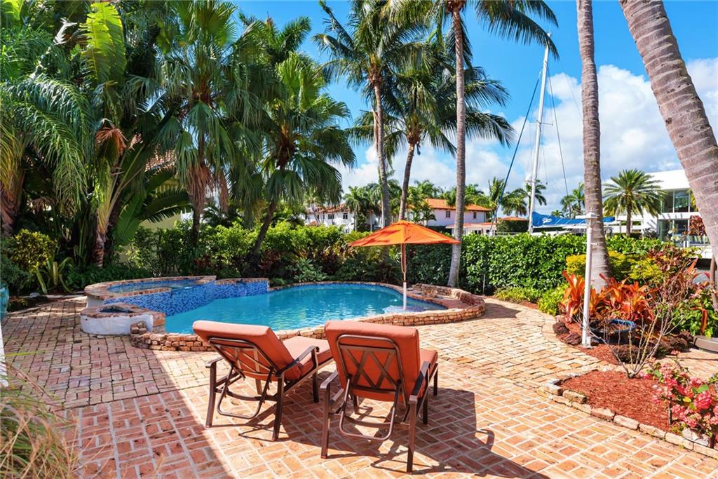 LAS OLAS ISLES - Residential