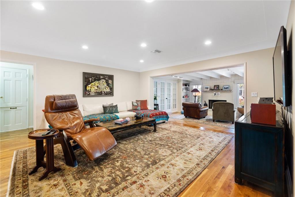 LAS OLAS ISLES - Residential