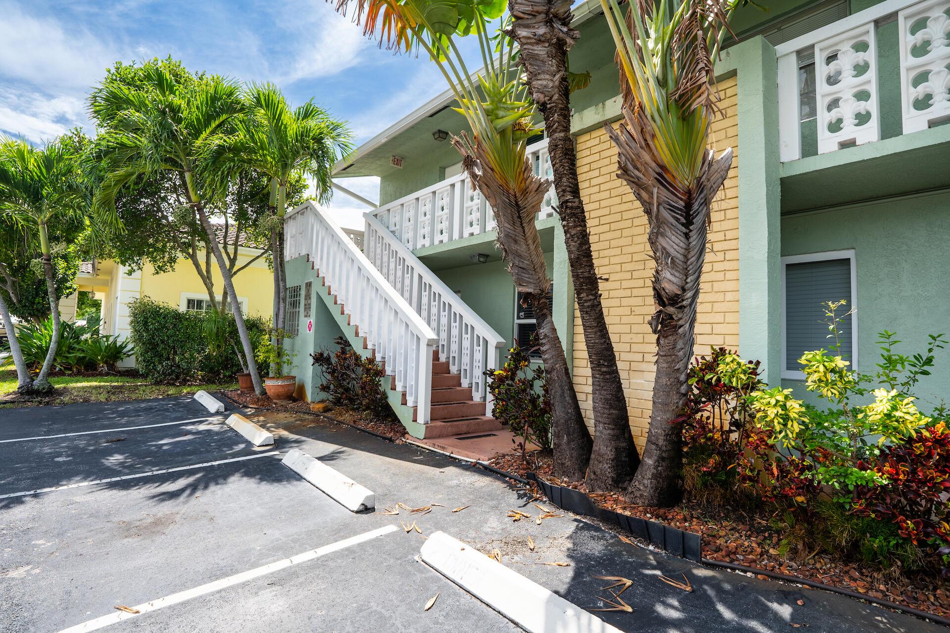 WILTON VILLAGE CONDO - Residential Lease