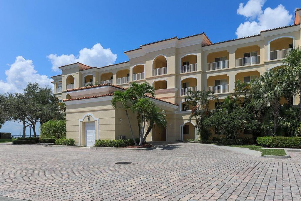 Photo of 31 Harbour Isle Drive W #303, Fort Pierce, FL 34949 (MLS # R11152128)