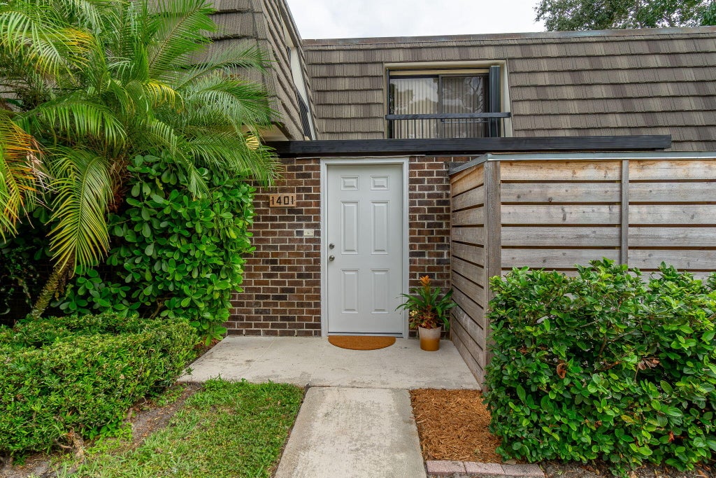 Photo of 1401 14th Terrace, Palm Beach Gardens, FL 33418 (MLS # R11050792)