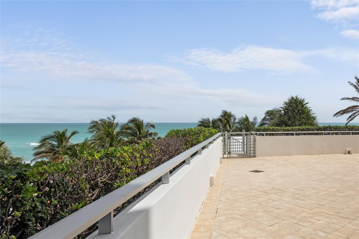 Diplomat Oceanfront Resid - Residential